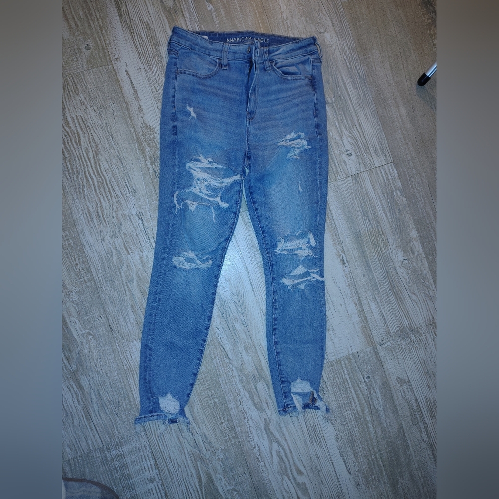 American Eagle Outfitters Light Blue Distressed Skinny Jeans